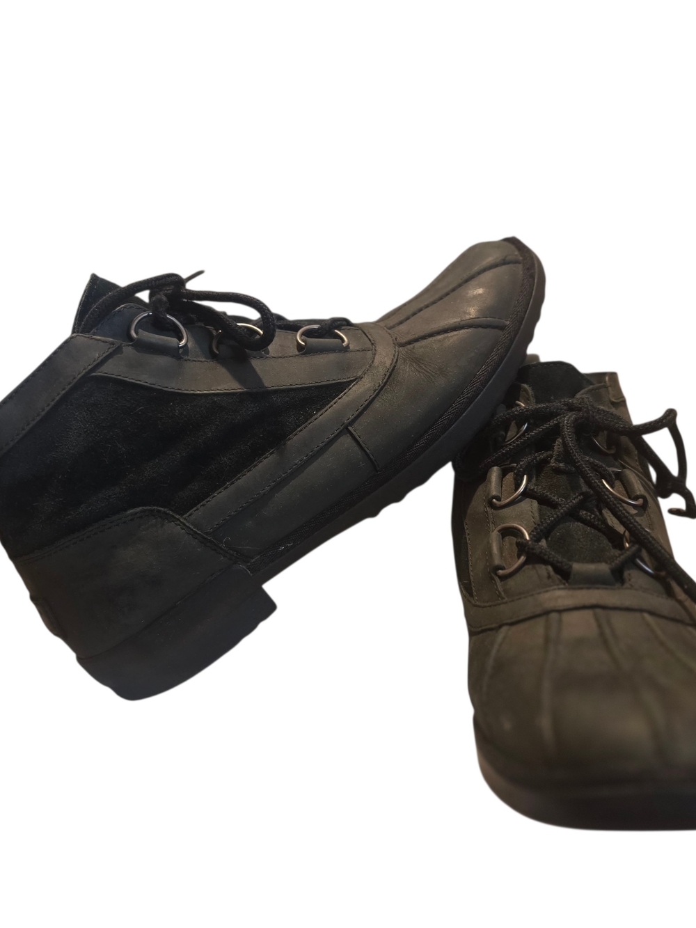 UGG Women's Heather Waterproof Duck Boot 11 Black Outdoor Nature Gorpcore
